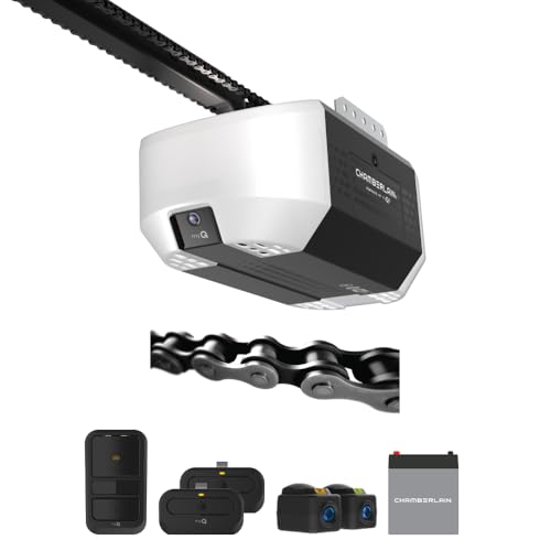 Chamberlain 3/4 HP Chain Drive Smart Garage Door Opener with Fixed Camera, Battery Backup, 2-Bulb Lighting, and myQ Connectivity
