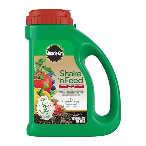 Miracle-Gro Shake 'N Feed Tomato, Fruit and Vegetable Plant Food - Fertilizer for Vegetable Gardens, for In-Ground and Container Plants, Feeds up to 3 Months, 4.5 lb.