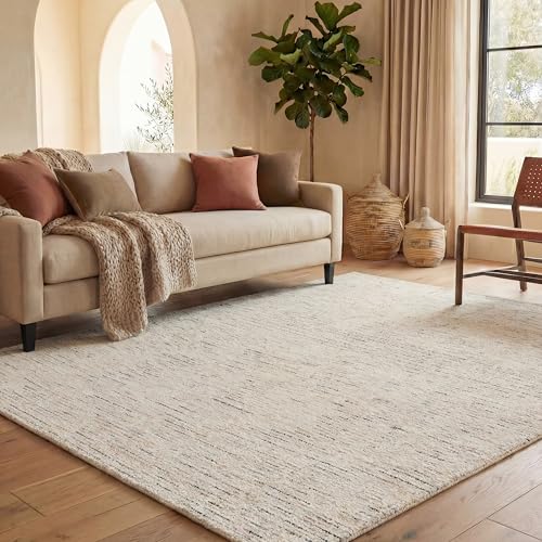 SAFAVIEH Abstract Collection Area Rug - 6' x 9', Ivory & Blue, Handmade Wool, Ideal for High Traffic Areas in Living Room, Bedroom (ABT468M)