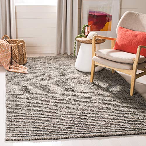 SAFAVIEH Area Rug 4x6 - Natural Fiber Collection - Light Grey, Handmade Jute, Farmhouse Style, Chunky Textured Thick Pile (NF447G)