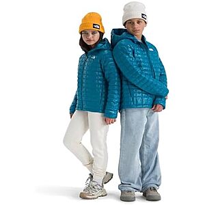 $73.99 | The North Face Kids THERMOBALL Hooded Jacket (Little Kid/Big Kid) at Amazon