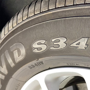 Yokohama Avid S34RV All Season 235/65R17 104T Passenger Tire $95.06