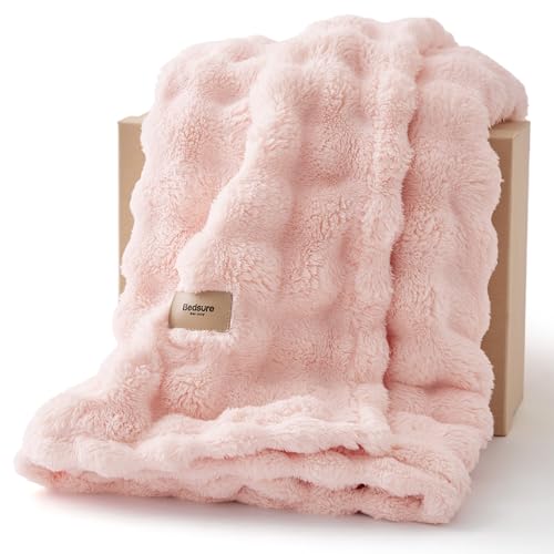 Bedsure 3D Fleece Bubble Blanket for Couch - Cute Pink Throw Blanket for Sofa Bedroom Decor - Luxury Soft Cozy Spring Birthday Gift for Women Girls, Lightweight, Light Pink, 50"×60"